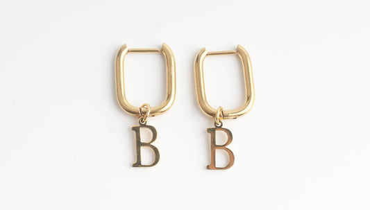 Initial - Pendientes - Acero inoxidable